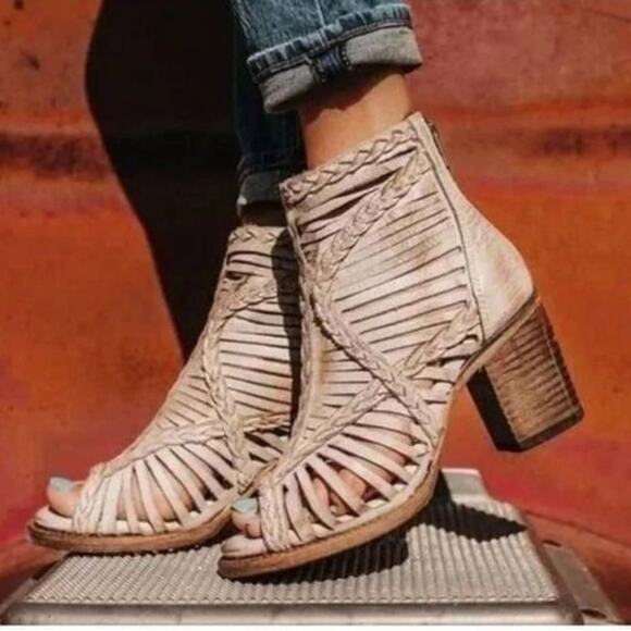 Freebird Bela Leather Heels Taupe Size 6 - Picture 1 of 10